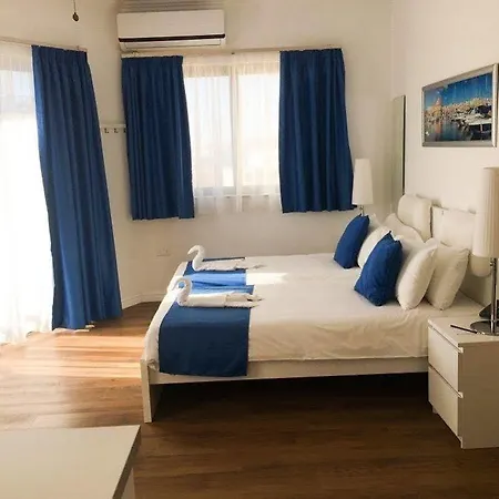Park Lane Boutique 4*