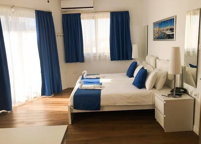 Park Lane Boutique 4*